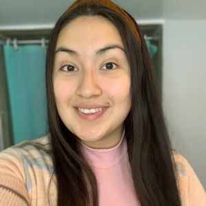 Meet your Posher, Esmeralda